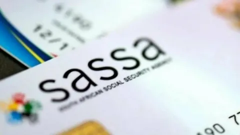 SASSA beneficiaries in South Africa must replace their gold cards with new Postbank black cards